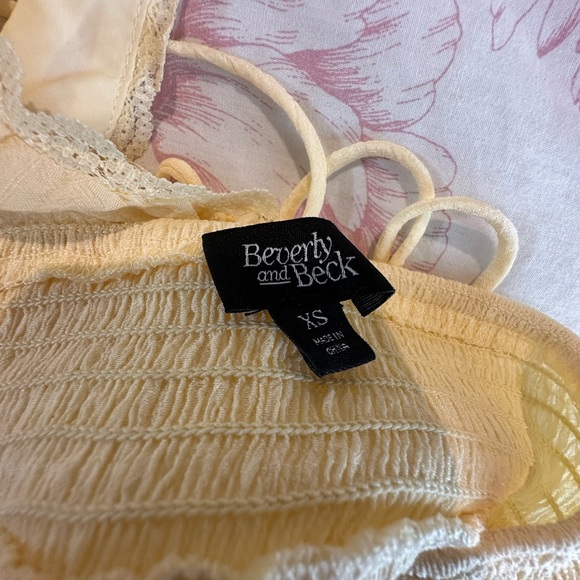 PacSun Yellow Halter Crop Top - Picture 4 of 4